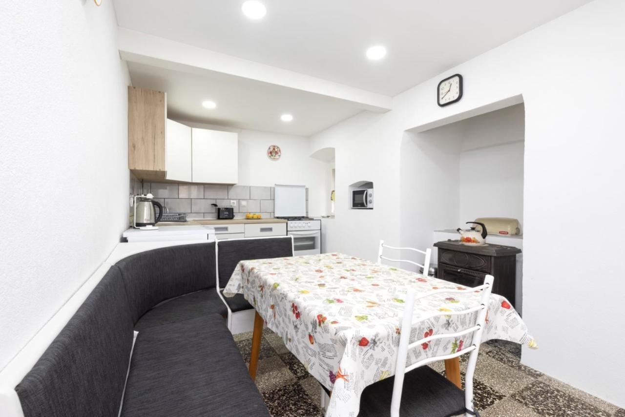 Apartments Ivna Veli Lošinj Екстериор снимка