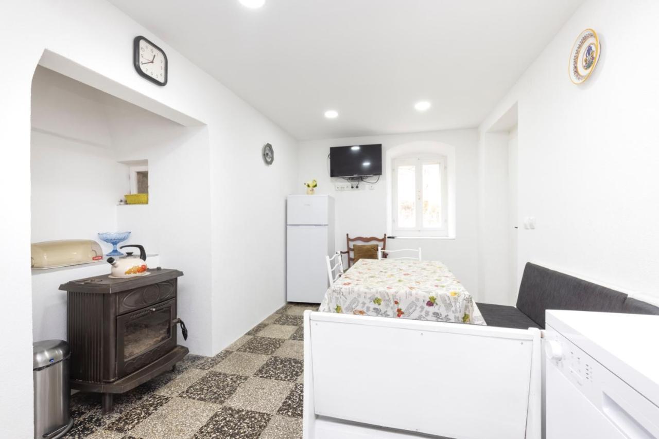 Apartments Ivna Veli Lošinj Екстериор снимка