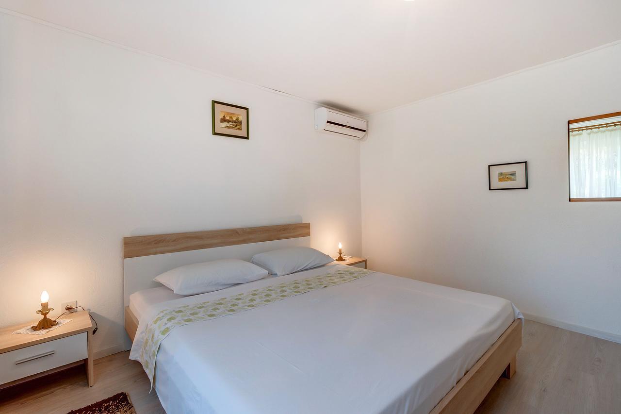 Apartments Ivna Veli Lošinj Екстериор снимка